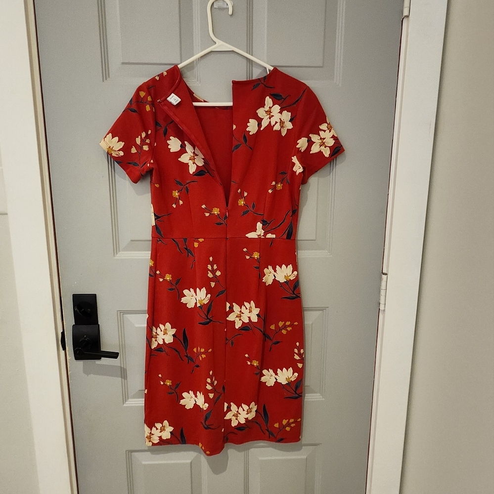 Old Navy Red Floral Sheath Ponte Midi Dress Short Sleeve Size Medium Tall - Picture 2 of 3